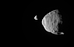 Фобос и Деймос. Credit: NASA/JPL-Caltech 