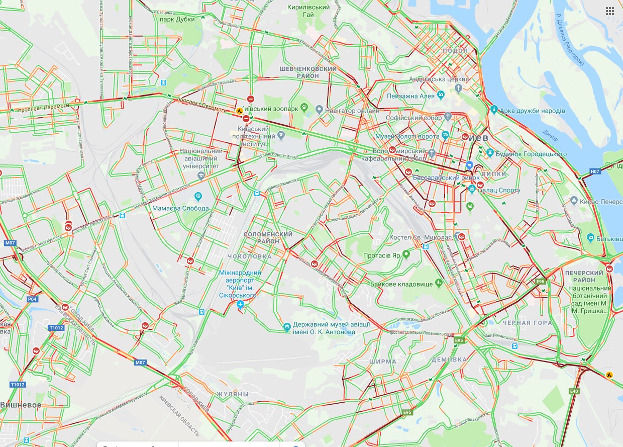 Фото: скриншот пробок на правом берегу Днепра в Киеве