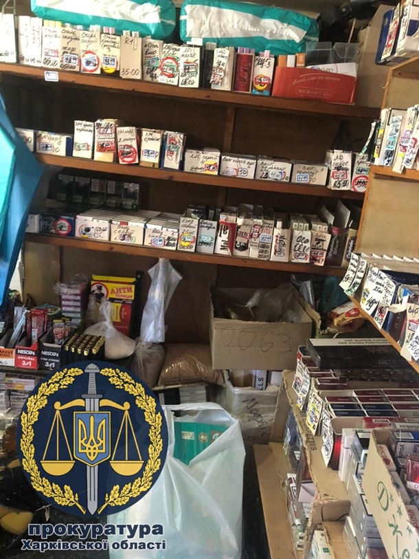 На Харьковщине накрыли склад контрафактных сигарет