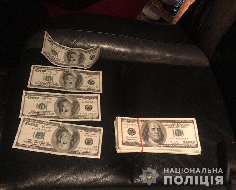 В Киеве разоблачили в мошенничестве в 30 тыс. долл. работницу Нацбанка