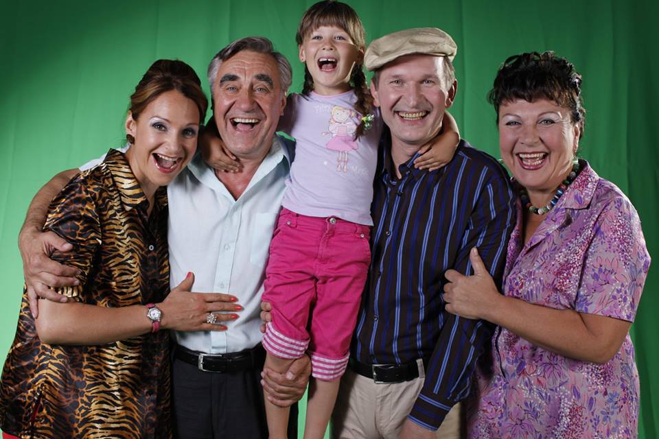 В Украине сняли запрет с Добронравова и Сватов