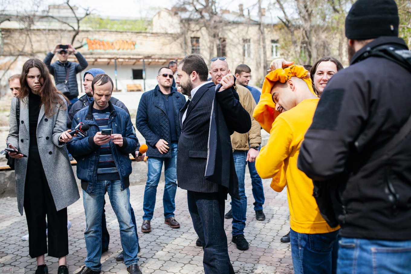 Найема облили фекалиями. Фото: usionline.com