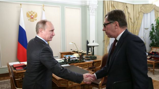 Авен рассказал комиссии Мюллера, как проходят встречи Путина с олигархами