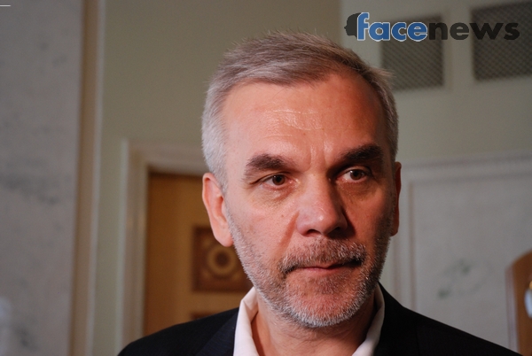 внефракционный нардеп