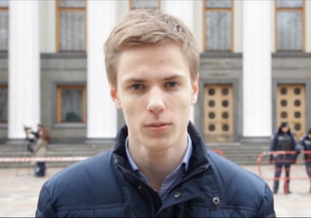 Евгений Боровик