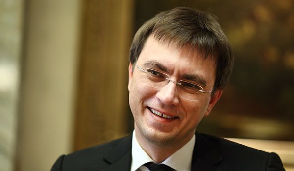 Министр Омелян рассказал, когда отменят поезда в РФ