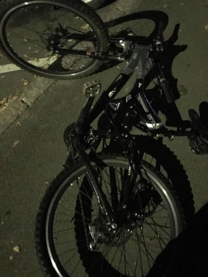 Грабитель использовал при кражах велосипед