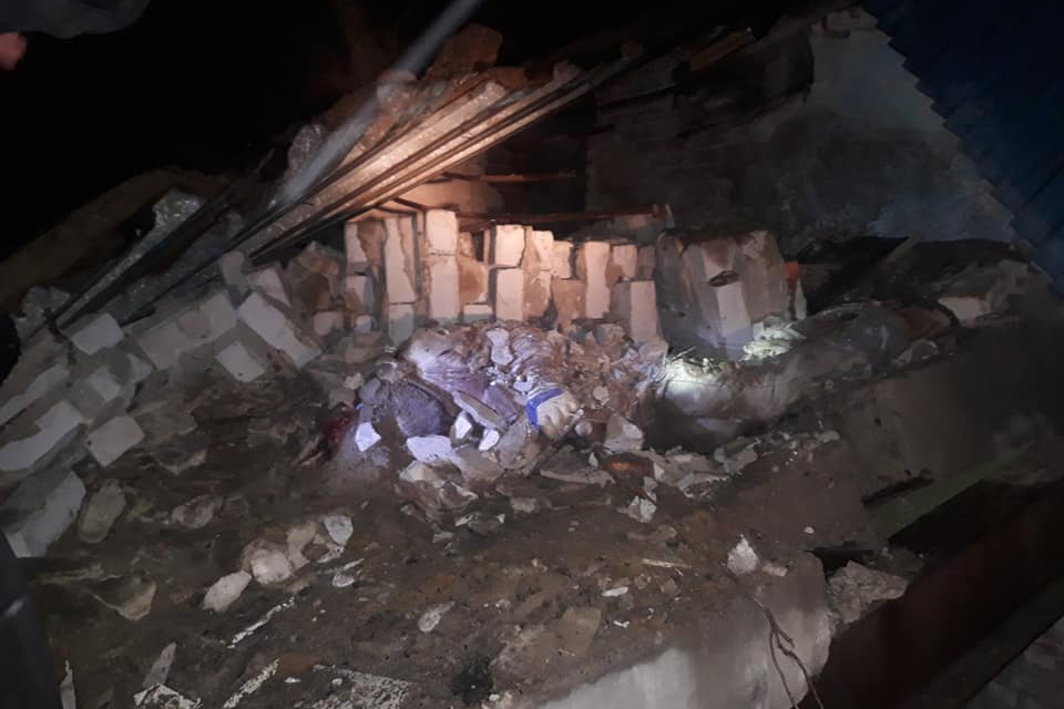 В доме на Харьковщине обрушились стена: есть погибший и пострадавший