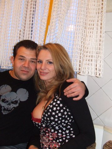 Фото из социальной сети ВКонтакте: Дмитрий Карп и Неля Втерковская