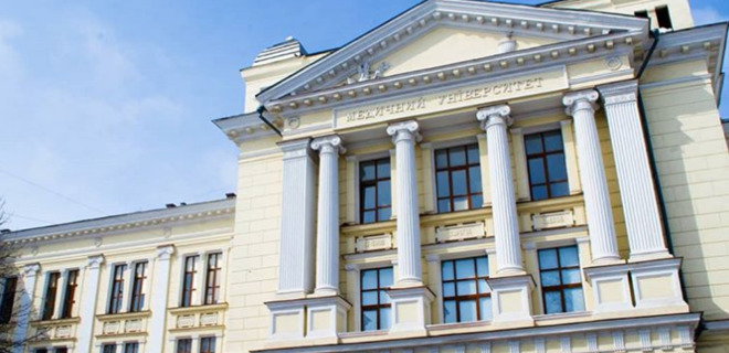 Здaниe Oдeccкoгo нaциoнaльнoгo мeдицинcкoгo унивeрcитeтa зaхвaтили нeизвecтныe