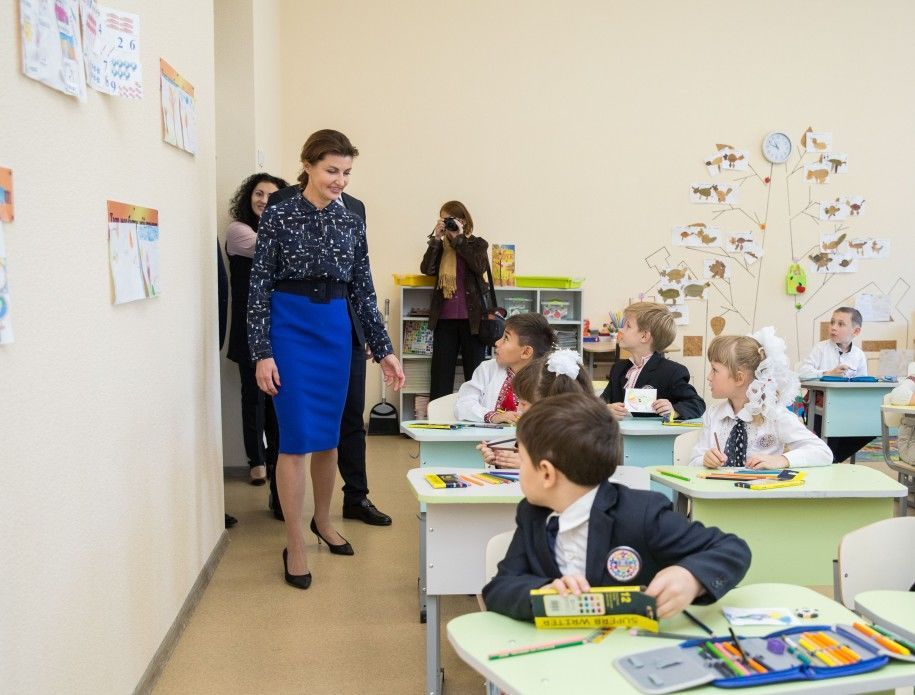 Первая леди побывала в местной школе