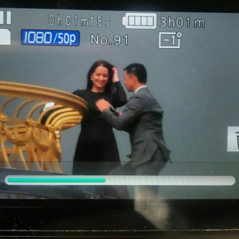 Кто же этот романтик на крыше Рады