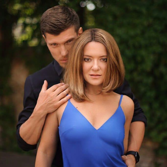 Могилевская удивила страстными снимками с мужчиной