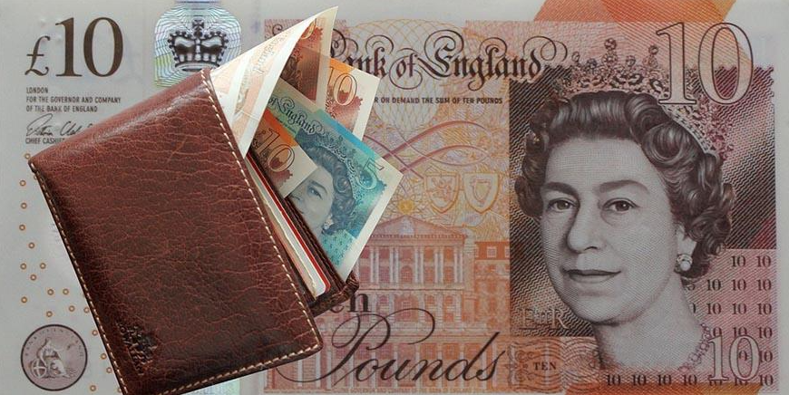 Де можна обміняти старі фунти в Києві: найкращі місця