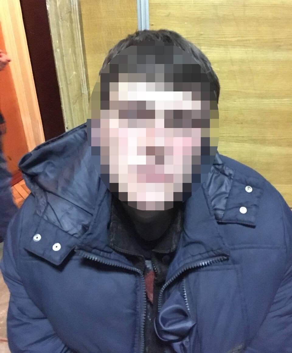 Полиция задержала 24-летнего подозреваемого в поджоге здания на территории Киево-Печерской лавры.