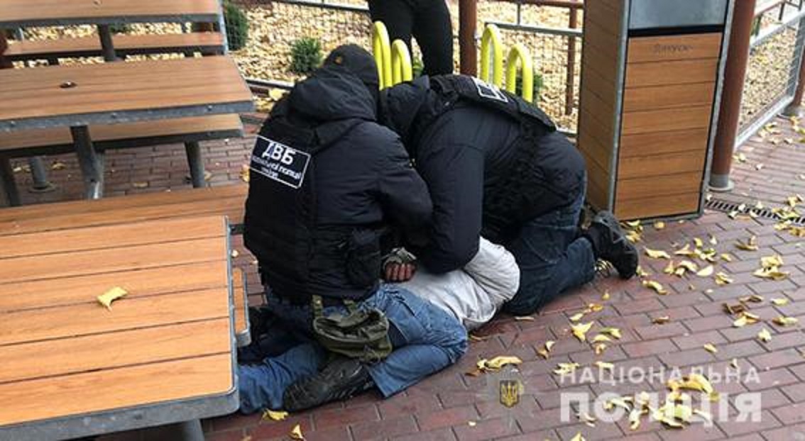 Сотрудник фирмы намеревался организовать разбойное нападение на своего роботодателя