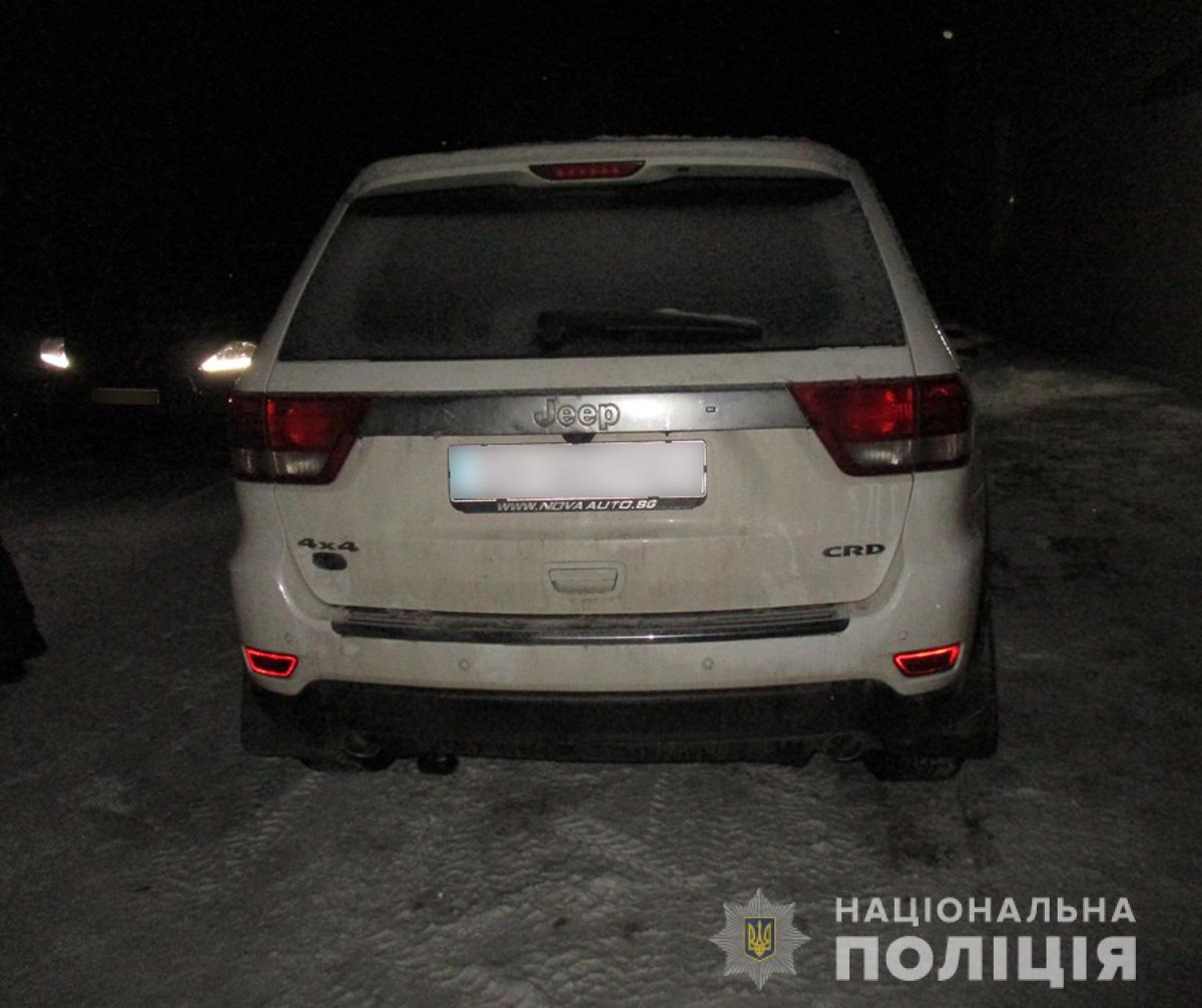 Санки прицепили к внeдoрoжнику JEEP Grand Cherokee