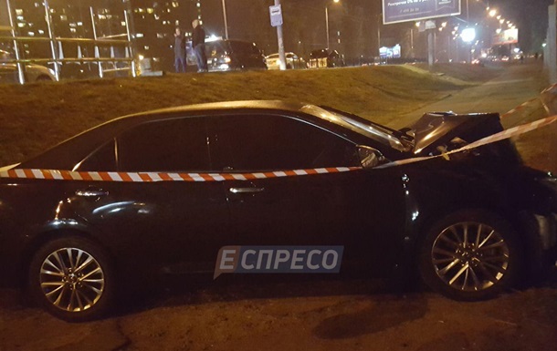 После аварии водитель Toyota съехал в кювет