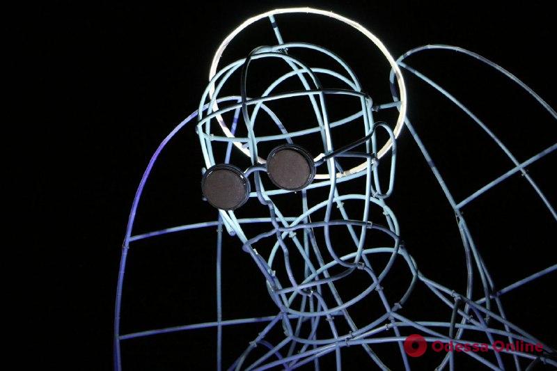 Скульптура Александра Милова Архангел Гавриил в Одессе