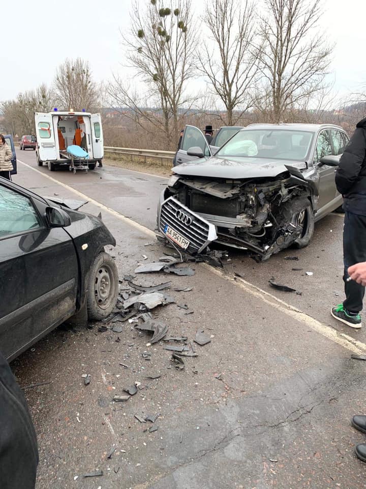 Резонансное ДТП под Львовом: жертва в реанимации, а виновников отпустили за границу