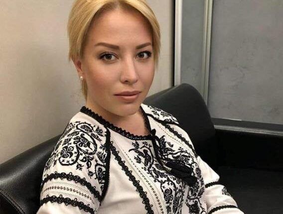 Директорка КП