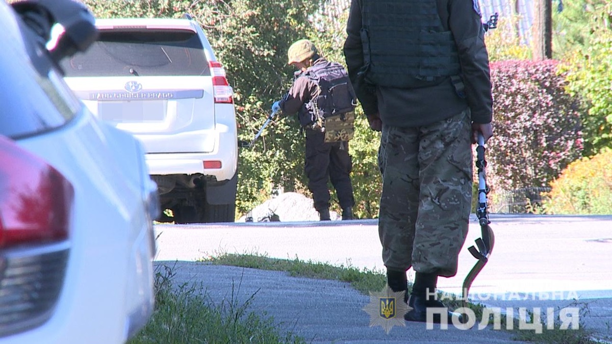 В Виннице на СТО нашли гранату на внедорожнике