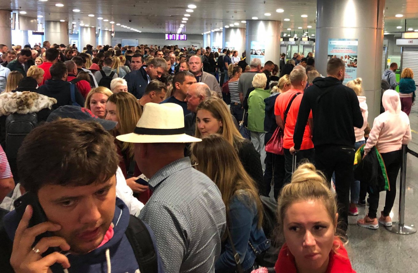 Огромные очереди в Борисполе, на паспортном контроле