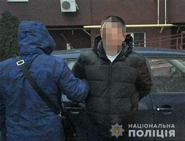 Киевский таксист ограбил иностранца