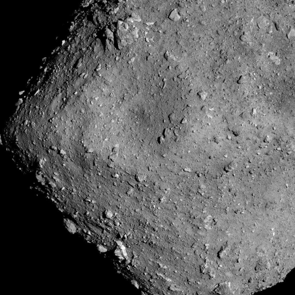 Астероид Рюгу, Хаябуса 2, высота 6 километров