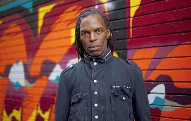 Рэнкинг Роджер — солист группы The Beat