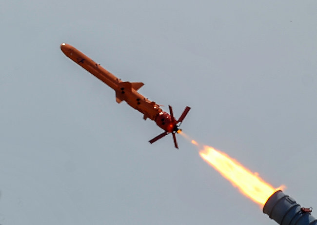 Высокоточная украинская крылатая ракета 
