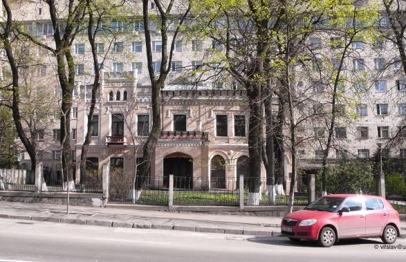 Здание Института ортопедии и травматологии