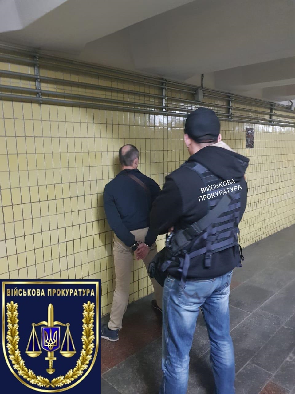 За закрытие дела офицеры полиции потребовали крупную взятку