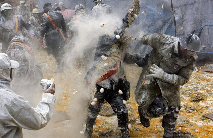 Els Enfarinats: борошно, яйця та фальшивий переворот