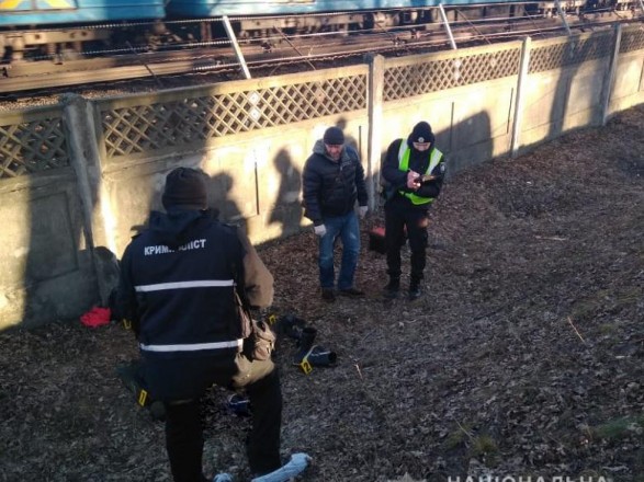 В Киеве возле станции метро нашли труп женщины 