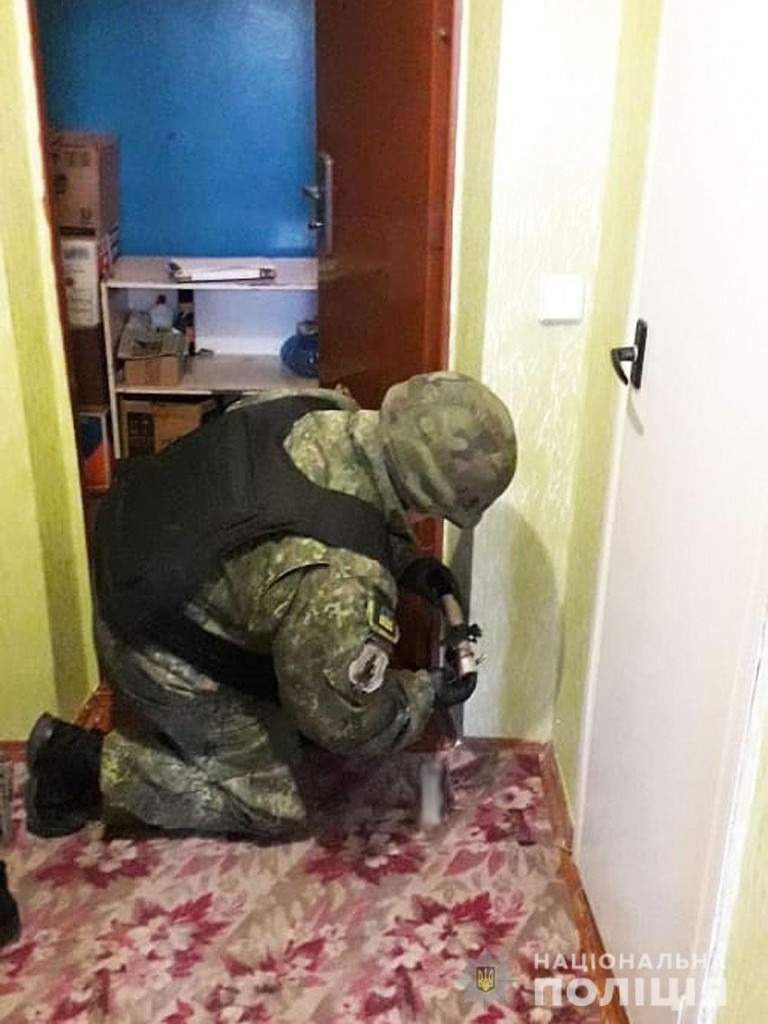 В Чернигове в многоэтажке нашли взрывчатку