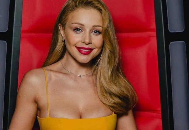 Өткір кеуде, өткір емізік, кеуде Эротикалық жігіттердің суреттері