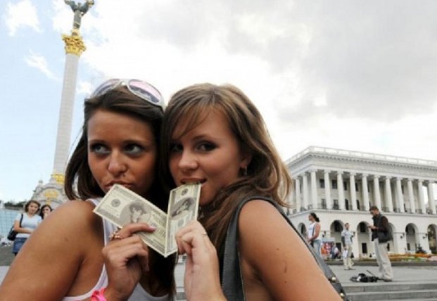 Әйелдерге арналған сексуалды жазғы көйлектер Қос ену транс