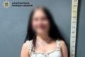 Киянка вибила двері магазину ногами через відмову продати алкоголь: їй повідомили про підозру