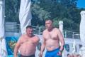 Драматург і художник, що втратили кінцівки, допомагають ЗСУ та нагадують про силу гумору