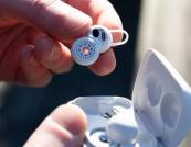 Sony выпустила наушники-"бублики" с необычным дизайном (видео)