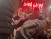 У Києві на Хрещатику сталася масова бійка (відео)