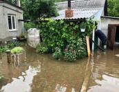 В Днепре из-за непогоды затопило 90 домов (видео)