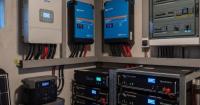 Стаціонарний інвертор та акумулятор LiFePO4 для дому і квартири: інженерний розбір Victron, Deye, Chisage та прихованих втрат енергії