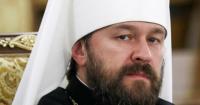 Митрополита ФСБ затримали у Чехії з дивним білим порошком у 4 контейнерах: підозрюють наркотики