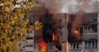 У столиці приліт в багатоповерхівку, горять поверхи з 4 по 9: відео моменту удару
