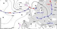 Україну накриє холодний атмосферний фронт: прогнозують дощі, грози та шквали