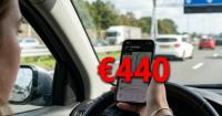 Один погляд у телефон за кермом у Нідерландах може коштувати вам €440