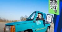 Механік створив найвужчий автомобіль у світі, зменшивши Fiat Panda до 50 см