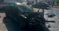 Пункт призначення по-київськи: у ДТП людині відірвало голову, а тіло іншої повисло на паркані (відео)